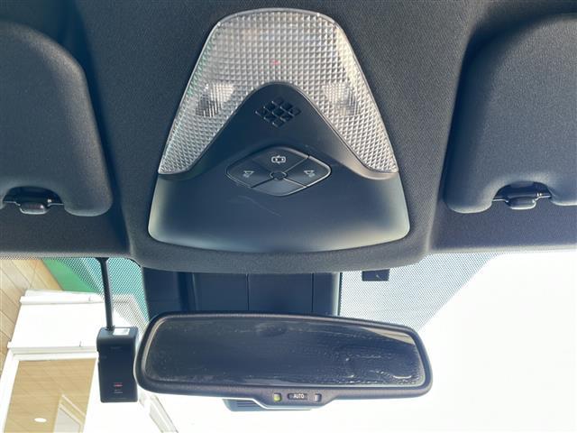 Ｃ－ＨＲ Ｇ　禁煙車　純正ＳＤナビ　プリクラッシュセーフティ　ＢＳＭ　ＬＫＡ　レーダークルーズコントロール　クリアランスソナー　バックカメラ　オートライト　オートハイビーム　ＬＥＤヘッドライト　フォグランプ　ＥＴＣ（38枚目）