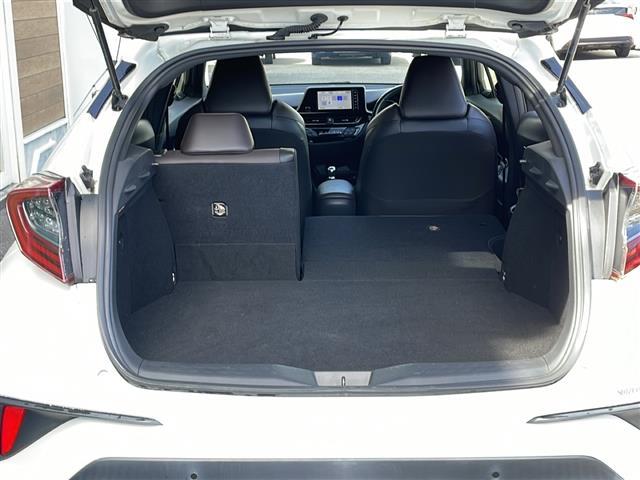 Ｃ－ＨＲ Ｇ　禁煙車　純正ＳＤナビ　プリクラッシュセーフティ　ＢＳＭ　ＬＫＡ　レーダークルーズコントロール　クリアランスソナー　バックカメラ　オートライト　オートハイビーム　ＬＥＤヘッドライト　フォグランプ　ＥＴＣ（39枚目）