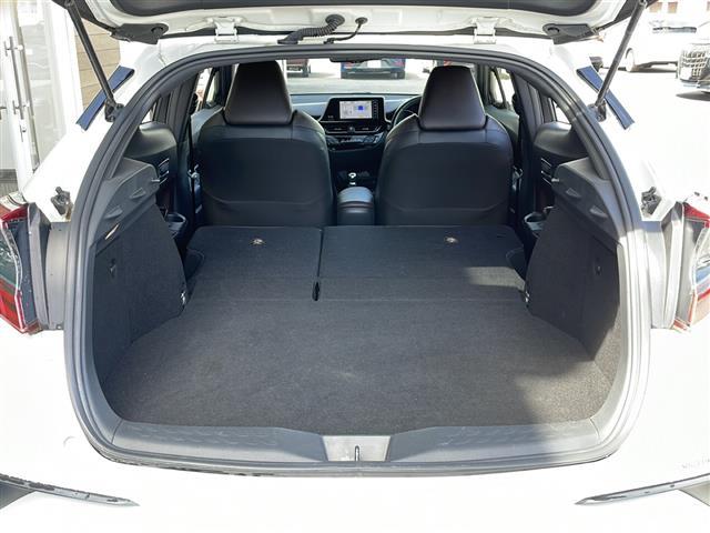 Ｃ－ＨＲ Ｇ　禁煙車　純正ＳＤナビ　プリクラッシュセーフティ　ＢＳＭ　ＬＫＡ　レーダークルーズコントロール　クリアランスソナー　バックカメラ　オートライト　オートハイビーム　ＬＥＤヘッドライト　フォグランプ　ＥＴＣ（41枚目）
