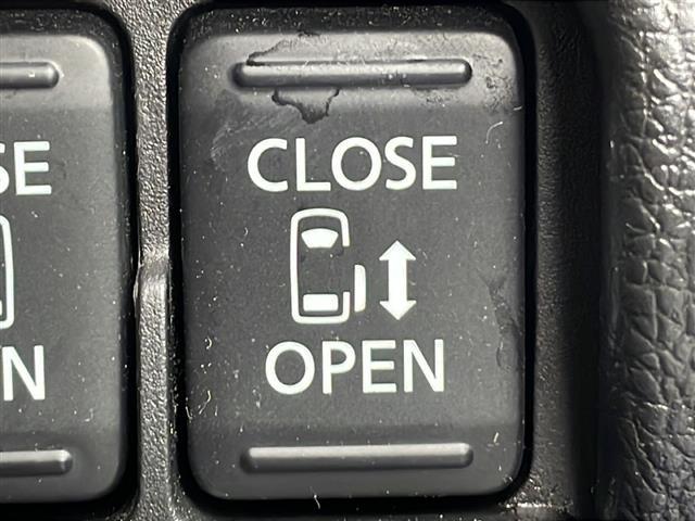 デイズルークス ハイウェイスター　Ｘ　Ｖセレクション　禁煙車　社外ＳＤナビ　ＡＭ／ＦＭ／ＣＤ／ＢＴ　ワンセグＴＶ　アラウンドビューモニター　エマージェンシーブレーキ　レーンキープアシスト　両側パワースライド　ステアリングリモコン　オートライト　スペアキー（8枚目）