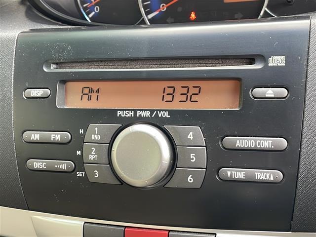ムーヴ Xリミテッド 禁煙車 純正オーディオ AM/FM/CD 純正フロアマット 純正アルミホイール パワーウィンドウ パワーステアリング オートエアコン Wエアバッグ ヘッドライトレベライザー 盗難防止 電動格納ミラー(3枚目)