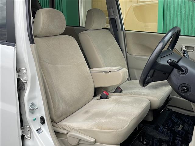 ムーヴ Xリミテッド 禁煙車 純正オーディオ AM/FM/CD 純正フロアマット 純正アルミホイール パワーウィンドウ パワーステアリング オートエアコン Wエアバッグ ヘッドライトレベライザー 盗難防止 電動格納ミラー(13枚目)