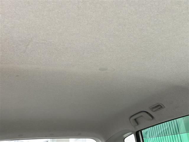 ムーヴ Xリミテッド 禁煙車 純正オーディオ AM/FM/CD 純正フロアマット 純正アルミホイール パワーウィンドウ パワーステアリング オートエアコン Wエアバッグ ヘッドライトレベライザー 盗難防止 電動格納ミラー(25枚目)