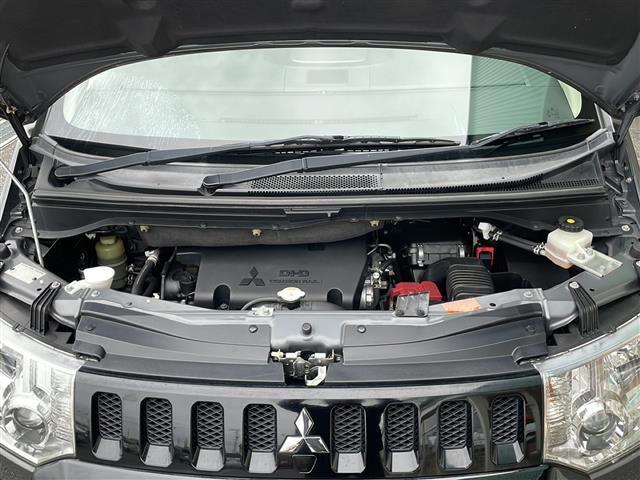 デリカＤ：５ ジャスパー　禁煙車　アルパイン９型ナビ　ＡＭ／ＦＭ／ＣＤ／ＤＶＤ　ＢＴ　フルセグＴＶ　ダブルゾーン　バックカメラ　フリップダウン　両側パワースライド　パドルシフト　クルーズコントロール　ドライブレコーダー　ＥＴＣ（42枚目）
