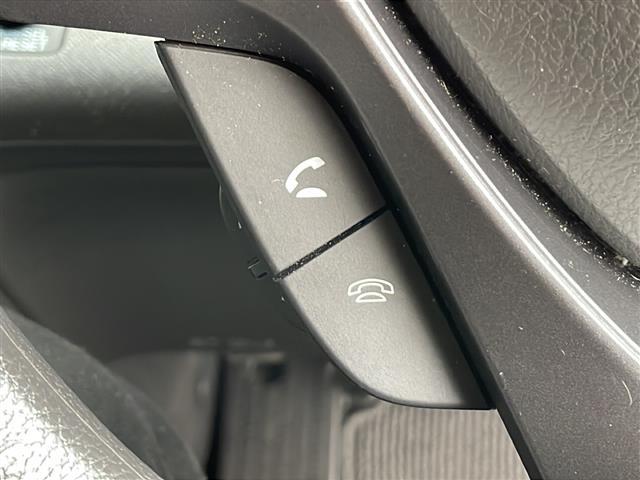 ステップワゴン Li 禁煙車 AM/FM/CD/DVD 純正ナビ BT/TV ACC 両側パワースライド アラウンドビュー フリップダウン ビルトインETC 純正フロアマット 社外アルミホイール 3列シート スマートキー(8枚目)