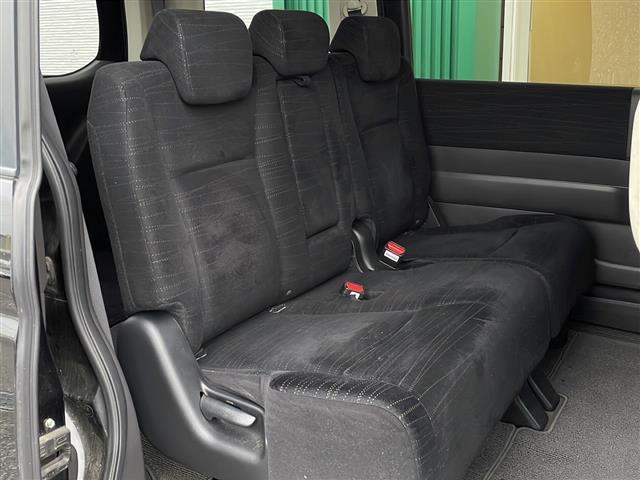ステップワゴン Li 禁煙車 AM/FM/CD/DVD 純正ナビ BT/TV ACC 両側パワースライド アラウンドビュー フリップダウン ビルトインETC 純正フロアマット 社外アルミホイール 3列シート スマートキー(14枚目)