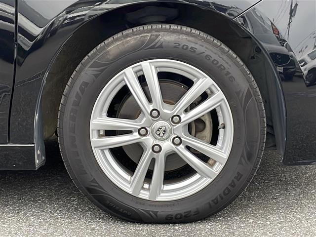 ステップワゴン Li 禁煙車 AM/FM/CD/DVD 純正ナビ BT/TV ACC 両側パワースライド アラウンドビュー フリップダウン ビルトインETC 純正フロアマット 社外アルミホイール 3列シート スマートキー(16枚目)