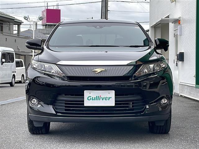 ハリアー プレミアム　禁煙車　純正９型ナビ　プリクラッシュセーフティ　ＬＫＡ　バックカメラ　パワーバックドア　クルーズコントロール　オートライト　オートハイビーム　ＬＥＤヘッドライト　スマートキー　純正アルミホイール　ＢＴ（17枚目）