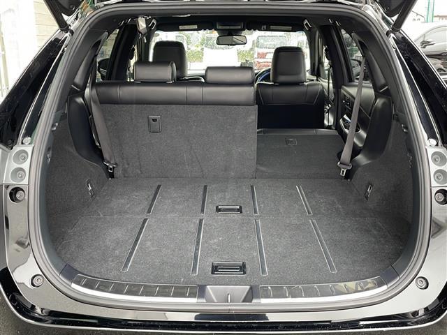 ハリアー プレミアム　禁煙車　純正９型ナビ　プリクラッシュセーフティ　ＬＫＡ　バックカメラ　パワーバックドア　クルーズコントロール　オートライト　オートハイビーム　ＬＥＤヘッドライト　スマートキー　純正アルミホイール　ＢＴ（33枚目）