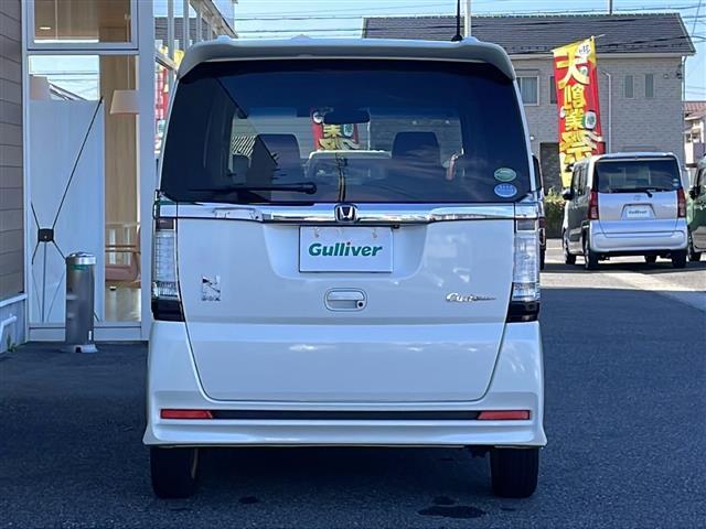 N-BOXカスタム G SSパッケージ 禁煙車 AM/FM/CD/DVD USB/BT 社外ナビ ワンセグTV 両側パワースライドドア カーテンエアバッグ バックカメラ 純正フロアマット 純正アルミホイール プッシュスタート ドアバイザー(19枚目)