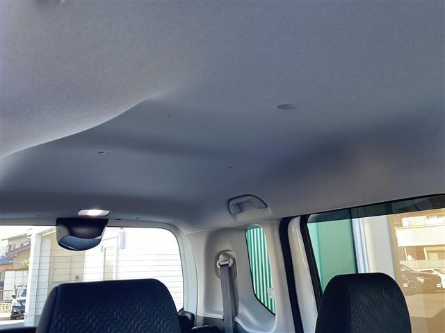 N-BOXカスタム G SSパッケージ 禁煙車 AM/FM/CD/DVD USB/BT 社外ナビ ワンセグTV 両側パワースライドドア カーテンエアバッグ バックカメラ 純正フロアマット 純正アルミホイール プッシュスタート ドアバイザー(31枚目)