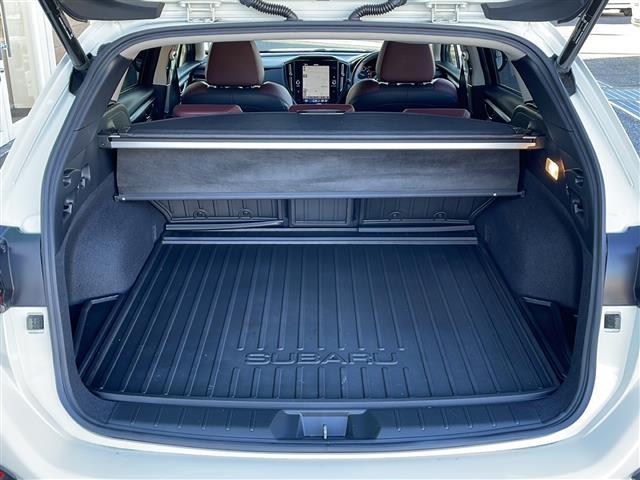 レヴォーグ ＳＴＩスポーツ　ＥＸ　禁煙車　アイサイト　ＡＭ／ＦＭ／ＵＳＢ　アップルカープレイ　ａｎｄｒｏｉｄオート　４ＷＤ　純正ナビ　クルーズコントロール　レーンキープ　　パワーシート　シートヒーター　シートメモリー　サイドカメラ（15枚目）