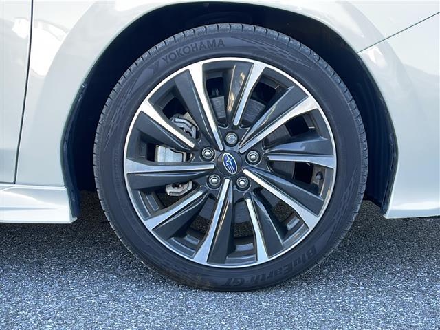 レヴォーグ ＳＴＩスポーツ　ＥＸ　禁煙車　アイサイト　ＡＭ／ＦＭ／ＵＳＢ　アップルカープレイ　ａｎｄｒｏｉｄオート　４ＷＤ　純正ナビ　クルーズコントロール　レーンキープ　　パワーシート　シートヒーター　シートメモリー　サイドカメラ（16枚目）