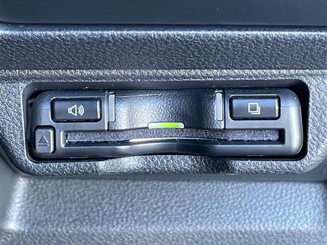 レヴォーグ ＳＴＩスポーツ　ＥＸ　禁煙車　アイサイト　ＡＭ／ＦＭ／ＵＳＢ　アップルカープレイ　ａｎｄｒｏｉｄオート　４ＷＤ　純正ナビ　クルーズコントロール　レーンキープ　　パワーシート　シートヒーター　シートメモリー　サイドカメラ（31枚目）