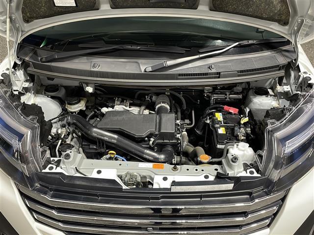 ルーミー カスタムＧ　禁煙車　スマートアシスト　４ＷＤ　クルーズコントロール　純正ナビ　ＡＭ／ＦＭ／ＣＤ／ＤＶＤ　フルセグＴＶ　両側パワースライド　衝突軽減　前後コーナーセンサー　アラウンドビューモニター　シートヒーター（42枚目）