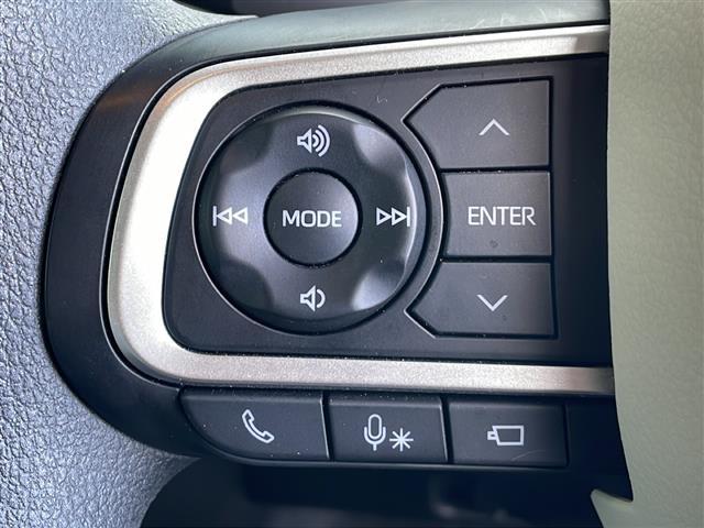 ムーヴキャンバス ストライプスＧ　禁煙車　純正ナビ　３６０°カメラ　衝突軽減ブレーキ　シートヒーター　両側パワースライドドア　ホットカップホルダー　フルセグＴＶ　アイドリングストップ　ＥＴＣ　サイドエアバッグ　純正マット　盗難防止（6枚目）