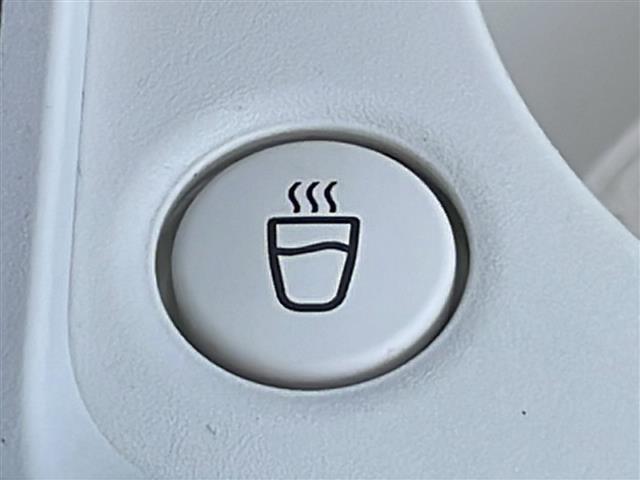 ムーヴキャンバス ストライプスＧ　禁煙車　純正ナビ　３６０°カメラ　衝突軽減ブレーキ　シートヒーター　両側パワースライドドア　ホットカップホルダー　フルセグＴＶ　アイドリングストップ　ＥＴＣ　サイドエアバッグ　純正マット　盗難防止（23枚目）