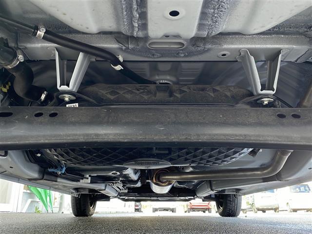 ムーヴキャンバス ストライプスＧ　禁煙車　純正ナビ　３６０°カメラ　衝突軽減ブレーキ　シートヒーター　両側パワースライドドア　ホットカップホルダー　フルセグＴＶ　アイドリングストップ　ＥＴＣ　サイドエアバッグ　純正マット　盗難防止（43枚目）