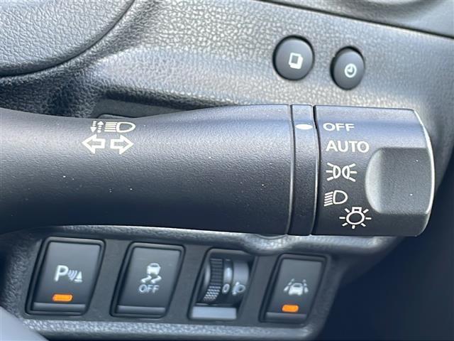 ノート e-パワー B 禁煙車 社外ナビ AM/FM/SD Bluetooth エマージェンシーブレーキ レーンキープアシスト パーキングセンサー 前後コーナーセンサー ドライブレコーダー ETC バックカメラ スマートキー(7枚目)