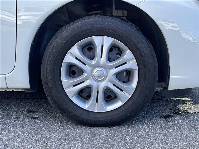 ノート e-パワー B 禁煙車 社外ナビ AM/FM/SD Bluetooth エマージェンシーブレーキ レーンキープアシスト パーキングセンサー 前後コーナーセンサー ドライブレコーダー ETC バックカメラ スマートキー(16枚目)