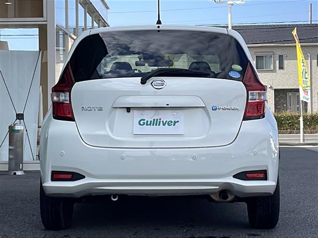 ノート e-パワー B 禁煙車 社外ナビ AM/FM/SD Bluetooth エマージェンシーブレーキ レーンキープアシスト パーキングセンサー 前後コーナーセンサー ドライブレコーダー ETC バックカメラ スマートキー(19枚目)