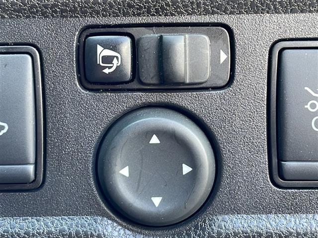 ノート e-パワー B 禁煙車 社外ナビ AM/FM/SD Bluetooth エマージェンシーブレーキ レーンキープアシスト パーキングセンサー 前後コーナーセンサー ドライブレコーダー ETC バックカメラ スマートキー(28枚目)