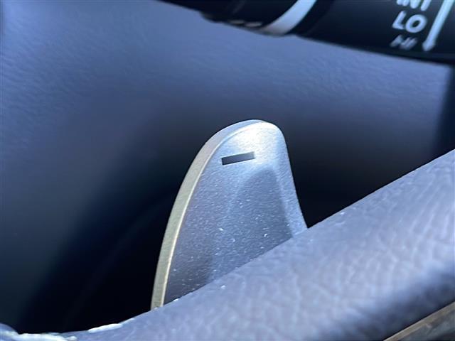 N-BOXカスタム G・Lターボホンダセンシング 禁煙車 ホンダセンシング クルーズコントロール 社外ナビ AM/FM/CD/DVD 両側パワースライド 衝突軽減 ビルトインETC レーンキープアシスト フルセグTV シートヒーター 純正フロアマット(10枚目)