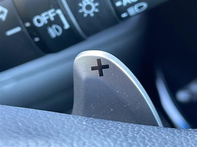 N-BOXカスタム G・Lターボホンダセンシング 禁煙車 ホンダセンシング クルーズコントロール 社外ナビ AM/FM/CD/DVD 両側パワースライド 衝突軽減 ビルトインETC レーンキープアシスト フルセグTV シートヒーター 純正フロアマット(11枚目)