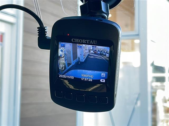 N-BOXカスタム G・Lターボホンダセンシング 禁煙車 ホンダセンシング クルーズコントロール 社外ナビ AM/FM/CD/DVD 両側パワースライド 衝突軽減 ビルトインETC レーンキープアシスト フルセグTV シートヒーター 純正フロアマット(30枚目)