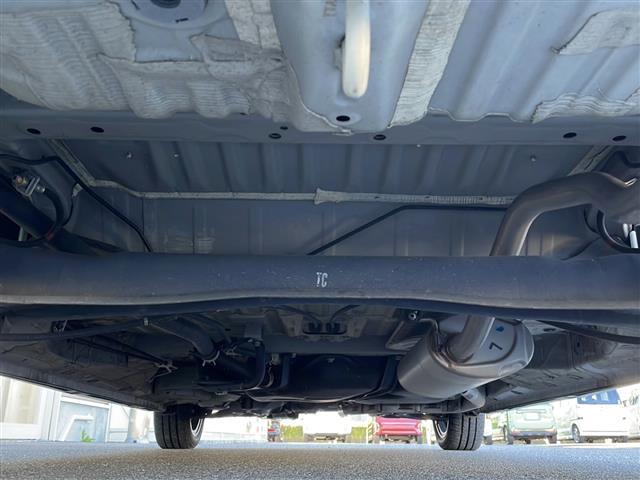 N-BOXカスタム G・Lターボホンダセンシング 禁煙車 ホンダセンシング クルーズコントロール 社外ナビ AM/FM/CD/DVD 両側パワースライド 衝突軽減 ビルトインETC レーンキープアシスト フルセグTV シートヒーター 純正フロアマット(43枚目)