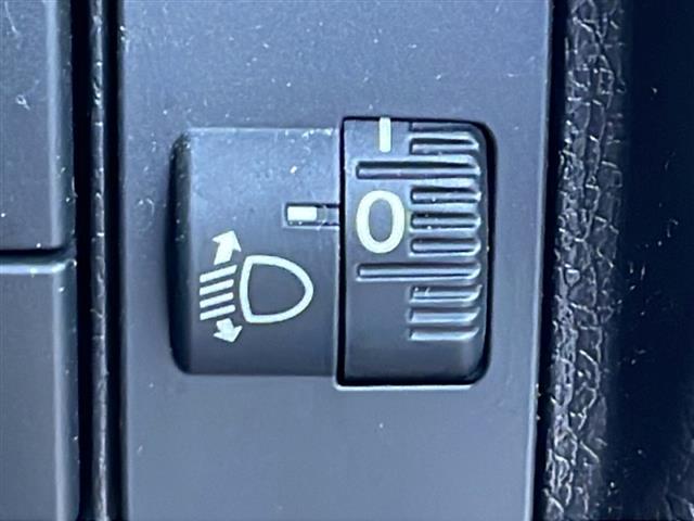 シャトル ハイブリッド　ホンダセンシング　禁煙車　社外ナビ　ＡＭ／ＦＭ　Ｂｌｕｅｔｏｏｔｈ　クルーズコントロール　レーンキープ　衝突軽減　バックカメラ　ビルトインＥＴＣ　ドライブレコーダー　純正マット　ドアバイザー　オートライト　スマートキー（26枚目）