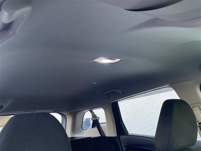 シャトル ハイブリッド　ホンダセンシング　禁煙車　社外ナビ　ＡＭ／ＦＭ　Ｂｌｕｅｔｏｏｔｈ　クルーズコントロール　レーンキープ　衝突軽減　バックカメラ　ビルトインＥＴＣ　ドライブレコーダー　純正マット　ドアバイザー　オートライト　スマートキー（33枚目）