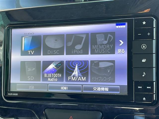 タント カスタムＲＳ　トップエディションＶＳ　ＳＡＩＩＩ　禁煙車　純正フルセグナビ　４ＷＤ　両側パワースライドドア　アラウンドビュー　衝突軽減ブレーキ　レーンキープアシスト　シートヒーター　ＥＴＣ　バックカメラ　ハーフレザー　純正アルミホイール　スマートキー（5枚目）