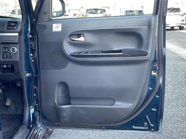 タント カスタムＲＳ　トップエディションＶＳ　ＳＡＩＩＩ　禁煙車　純正フルセグナビ　４ＷＤ　両側パワースライドドア　アラウンドビュー　衝突軽減ブレーキ　レーンキープアシスト　シートヒーター　ＥＴＣ　バックカメラ　ハーフレザー　純正アルミホイール　スマートキー（39枚目）