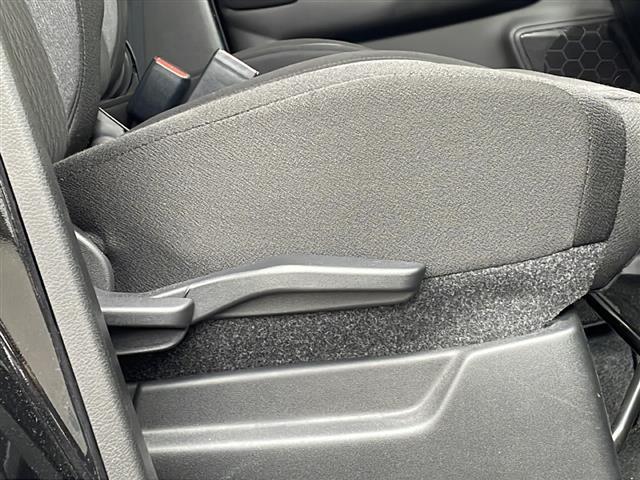 ソリオバンディット ハイブリッドＭＶ　禁煙車　社外フルセグナビ　クルーズコントロール　衝突軽減ブレーキ　レーンキープアシスト　片側パワースライドドア　ヘッドアップディスプレイ　クリアランスソナー　純正アルミホイール　純正マット　盗難防止（36枚目）