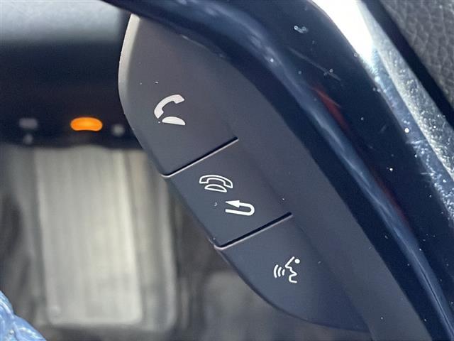 ヴェゼル ハイブリッド　禁煙車　ホンダセンシング　純正ナビ　ＨＤＭＩ　衝突軽減ブレーキ　レーンキープアシスト　カーテンエアバッグ　バックカメラ　ビルトインＥＴＣ　前後ドライブレコーダー　純正アルミホイール　純正フロアマット（10枚目）