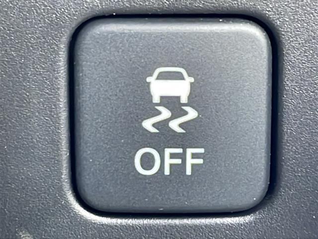 ヴェゼル ハイブリッド　禁煙車　ホンダセンシング　純正ナビ　ＨＤＭＩ　衝突軽減ブレーキ　レーンキープアシスト　カーテンエアバッグ　バックカメラ　ビルトインＥＴＣ　前後ドライブレコーダー　純正アルミホイール　純正フロアマット（31枚目）