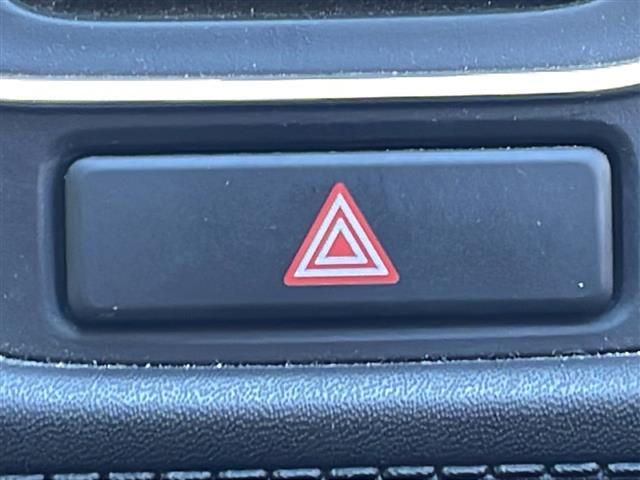 ヴェゼル ハイブリッド　禁煙車　ホンダセンシング　純正ナビ　ＨＤＭＩ　衝突軽減ブレーキ　レーンキープアシスト　カーテンエアバッグ　バックカメラ　ビルトインＥＴＣ　前後ドライブレコーダー　純正アルミホイール　純正フロアマット（40枚目）