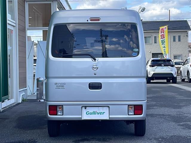 ＮＶ１００クリッパーバン ＤＸ　禁煙車　社外ナビ　フルセグＴＶ　ＡＭ／ＦＭ　Ｂｌｕｅｔｏｏｔｈ　バックカメラ　ＥＴＣ　ＭＴモード付ＡＴ　社外アルミホイール　純正フロアマット　スライドドア　ベンチシート　エアコン　パワーステアリング（19枚目）