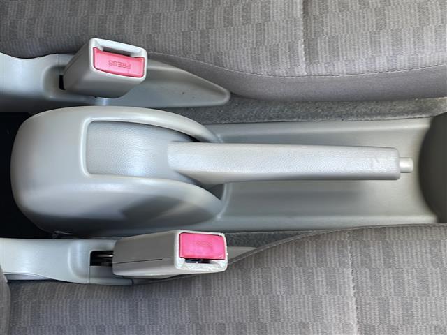 ＮＶ１００クリッパーバン ＤＸ　禁煙車　社外ナビ　フルセグＴＶ　ＡＭ／ＦＭ　Ｂｌｕｅｔｏｏｔｈ　バックカメラ　ＥＴＣ　ＭＴモード付ＡＴ　社外アルミホイール　純正フロアマット　スライドドア　ベンチシート　エアコン　パワーステアリング（32枚目）