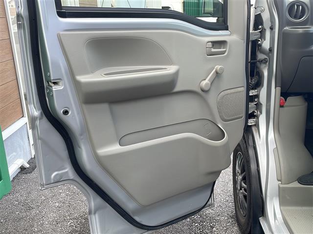 ＮＶ１００クリッパーバン ＤＸ　禁煙車　社外ナビ　フルセグＴＶ　ＡＭ／ＦＭ　Ｂｌｕｅｔｏｏｔｈ　バックカメラ　ＥＴＣ　ＭＴモード付ＡＴ　社外アルミホイール　純正フロアマット　スライドドア　ベンチシート　エアコン　パワーステアリング（38枚目）