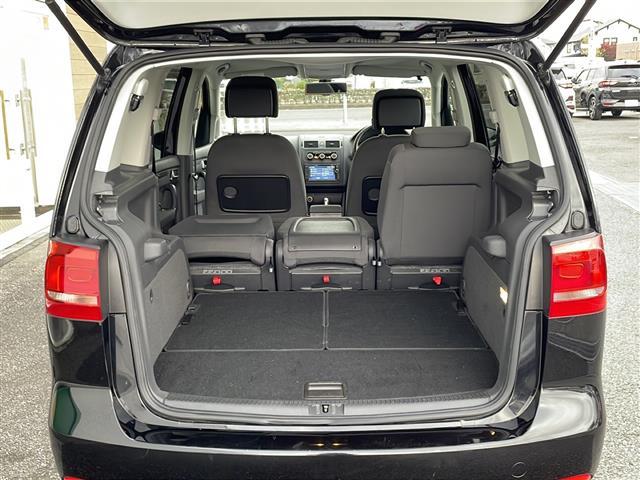 ゴルフトゥーラン ＴＳＩ　コンフォートライン　禁煙車　純正ナビ　ＡＭ／ＦＭ／ＣＤ／ＤＶＤ　フルセグＴＶ　Ｂｌｕｅｔｏｏｔｈ　バックカメラ　ＥＴＣ　ルーフレール　ＥＴＣ　純正アルミホイール　純正フロアマット　カーテンエアバッグ　パワーステアリング（35枚目）
