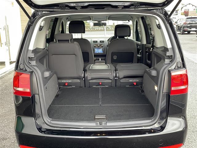 ゴルフトゥーラン ＴＳＩ　コンフォートライン　禁煙車　純正ナビ　ＡＭ／ＦＭ／ＣＤ／ＤＶＤ　フルセグＴＶ　Ｂｌｕｅｔｏｏｔｈ　バックカメラ　ＥＴＣ　ルーフレール　ＥＴＣ　純正アルミホイール　純正フロアマット　カーテンエアバッグ　パワーステアリング（36枚目）