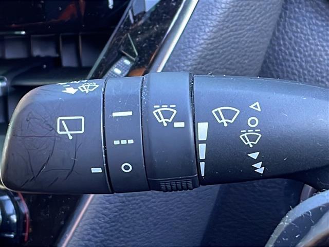 カローラスポーツ G Z 禁煙車 純正ナビ Miracast フルセグTV クルーズコントロール レーンキープアシスト 前後コーナーセンサー 衝突軽減ブレーキ バックカメラ シートヒーター 純正18インチアルミ スマートキー(12枚目)