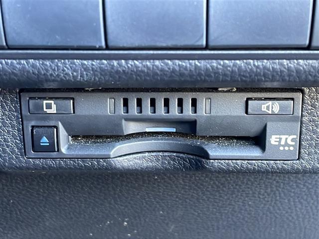 カローラスポーツ G Z 禁煙車 純正ナビ Miracast フルセグTV クルーズコントロール レーンキープアシスト 前後コーナーセンサー 衝突軽減ブレーキ バックカメラ シートヒーター 純正18インチアルミ スマートキー(30枚目)