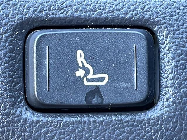 カローラスポーツ G Z 禁煙車 純正ナビ Miracast フルセグTV クルーズコントロール レーンキープアシスト 前後コーナーセンサー 衝突軽減ブレーキ バックカメラ シートヒーター 純正18インチアルミ スマートキー(35枚目)