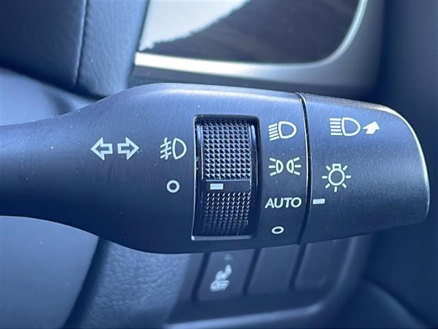 ＧＳ ＧＳ４５０ｈ　Ｉパッケージ　禁煙車　純正ナビ　フルセグＴＶ　Ｂｌｕｅｔｏｏｔｈ　クルーズコントロール　クリアランスソナー　前後コーナーセンサー　パワーシート　シートヒーター　エアシート　レザーシート　カードキー　ビルトインＥＴＣ（9枚目）