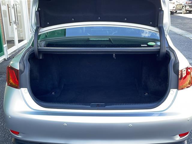 ＧＳ ＧＳ４５０ｈ　Ｉパッケージ　禁煙車　純正ナビ　フルセグＴＶ　Ｂｌｕｅｔｏｏｔｈ　クルーズコントロール　クリアランスソナー　前後コーナーセンサー　パワーシート　シートヒーター　エアシート　レザーシート　カードキー　ビルトインＥＴＣ（15枚目）