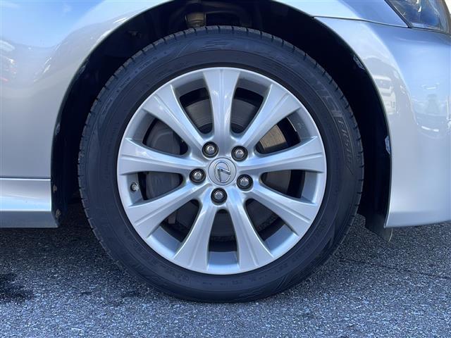 ＧＳ ＧＳ４５０ｈ　Ｉパッケージ　禁煙車　純正ナビ　フルセグＴＶ　Ｂｌｕｅｔｏｏｔｈ　クルーズコントロール　クリアランスソナー　前後コーナーセンサー　パワーシート　シートヒーター　エアシート　レザーシート　カードキー　ビルトインＥＴＣ（16枚目）