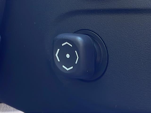 ＧＳ ＧＳ４５０ｈ　Ｉパッケージ　禁煙車　純正ナビ　フルセグＴＶ　Ｂｌｕｅｔｏｏｔｈ　クルーズコントロール　クリアランスソナー　前後コーナーセンサー　パワーシート　シートヒーター　エアシート　レザーシート　カードキー　ビルトインＥＴＣ（31枚目）